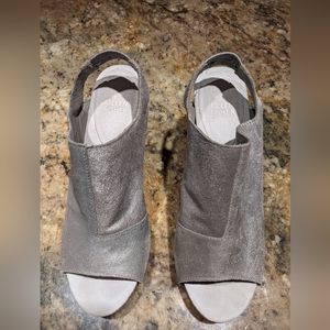 Eileen Fisher Glance Leather Peep Toe  Sling Back Heel Shoe Sandals Size 8.5